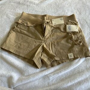 a.n.a khaki shorts